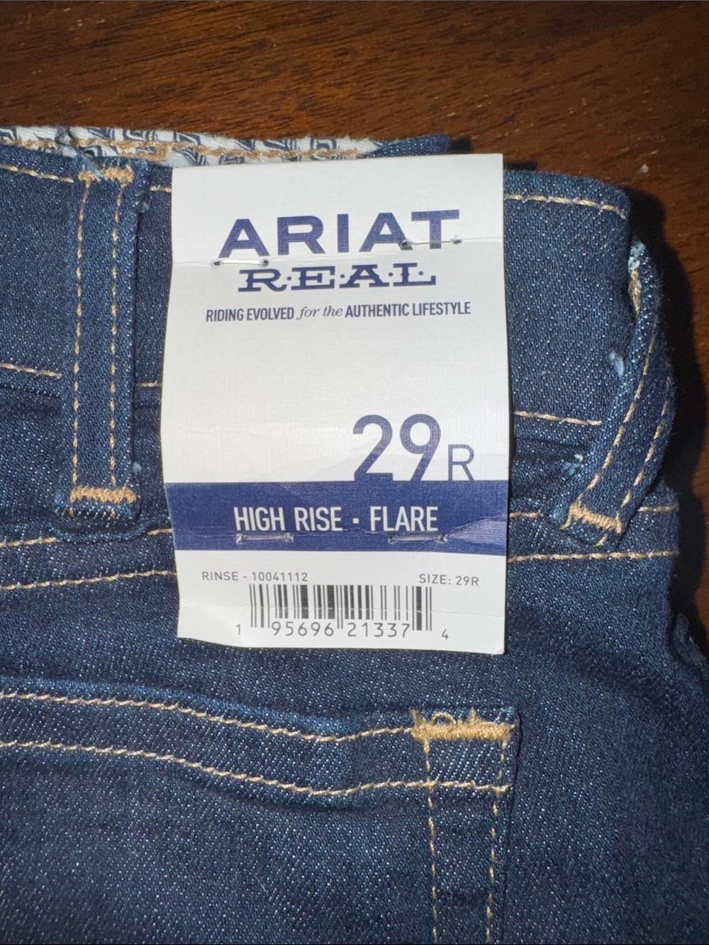 NWT Ariat High Rise Flare - 29R - Picture 5 of 5